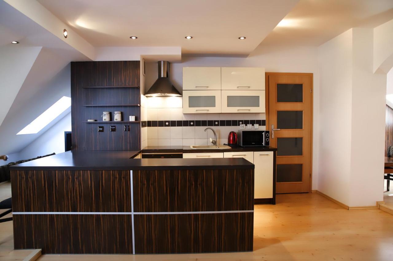 Lovely In Center Of Jelenia Gora. Apartment